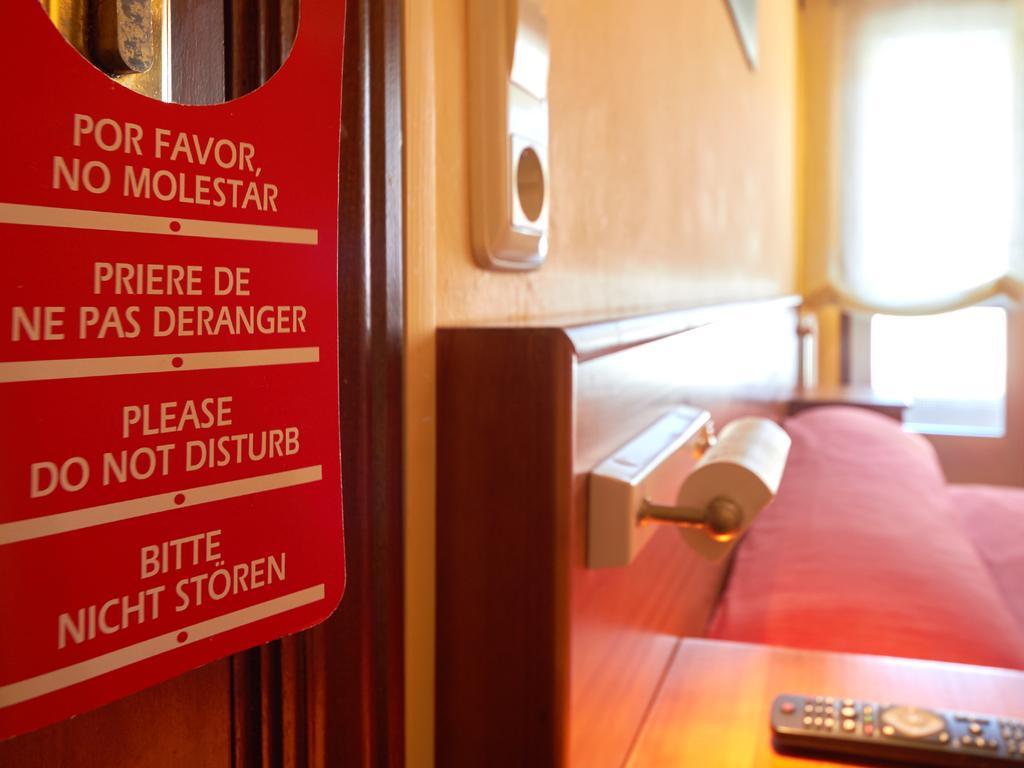Pension Restaurante Sony Melide Bagian luar foto